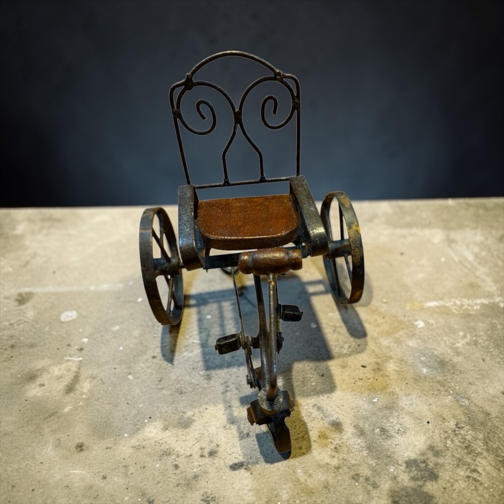 Vintage or antique-style miniature tricycle. “Salesman sample” - Picture 4 of 4